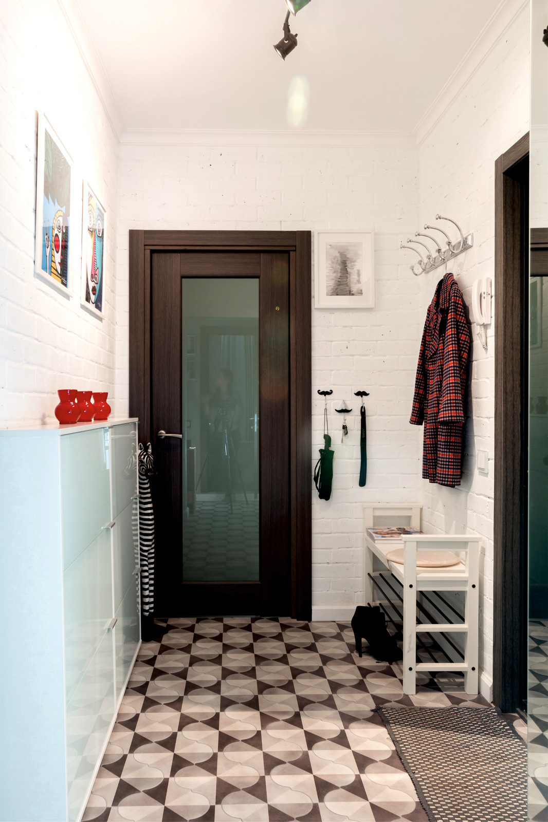 Обложка альбома: коридор