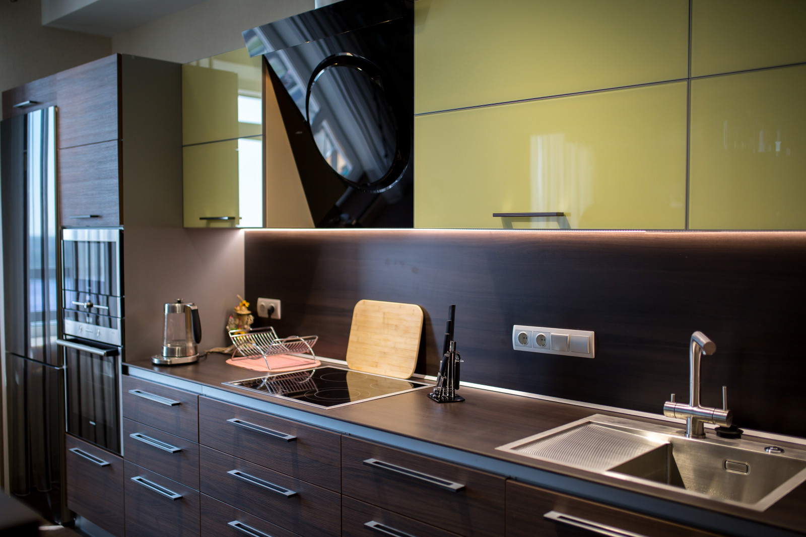 Проект интерьера квартиры в современном стиле, ул. Космонавтов, 105 м.кв.