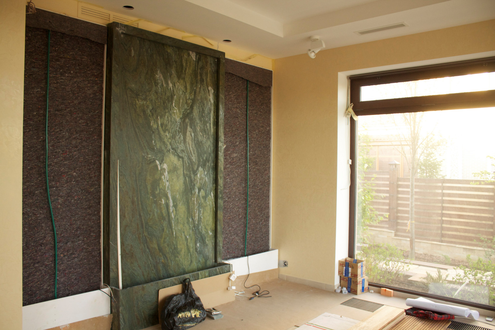 Фитостена загородного дома №2