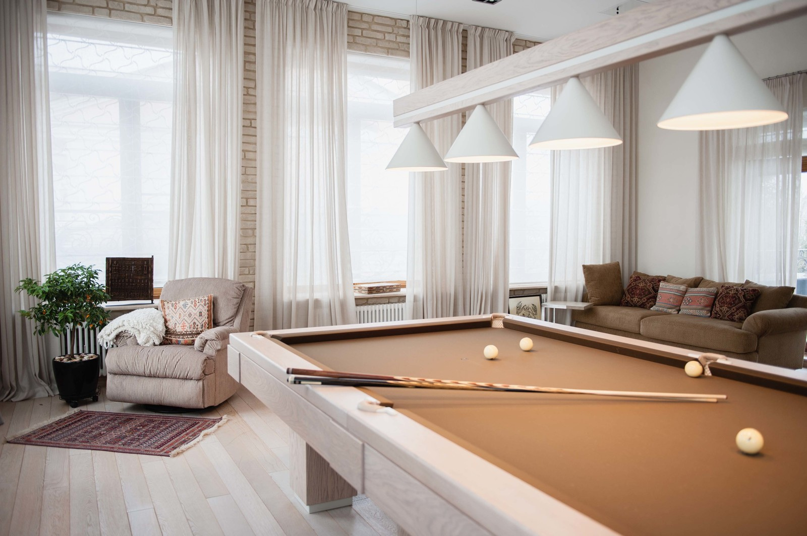 Мансарда загородного дома