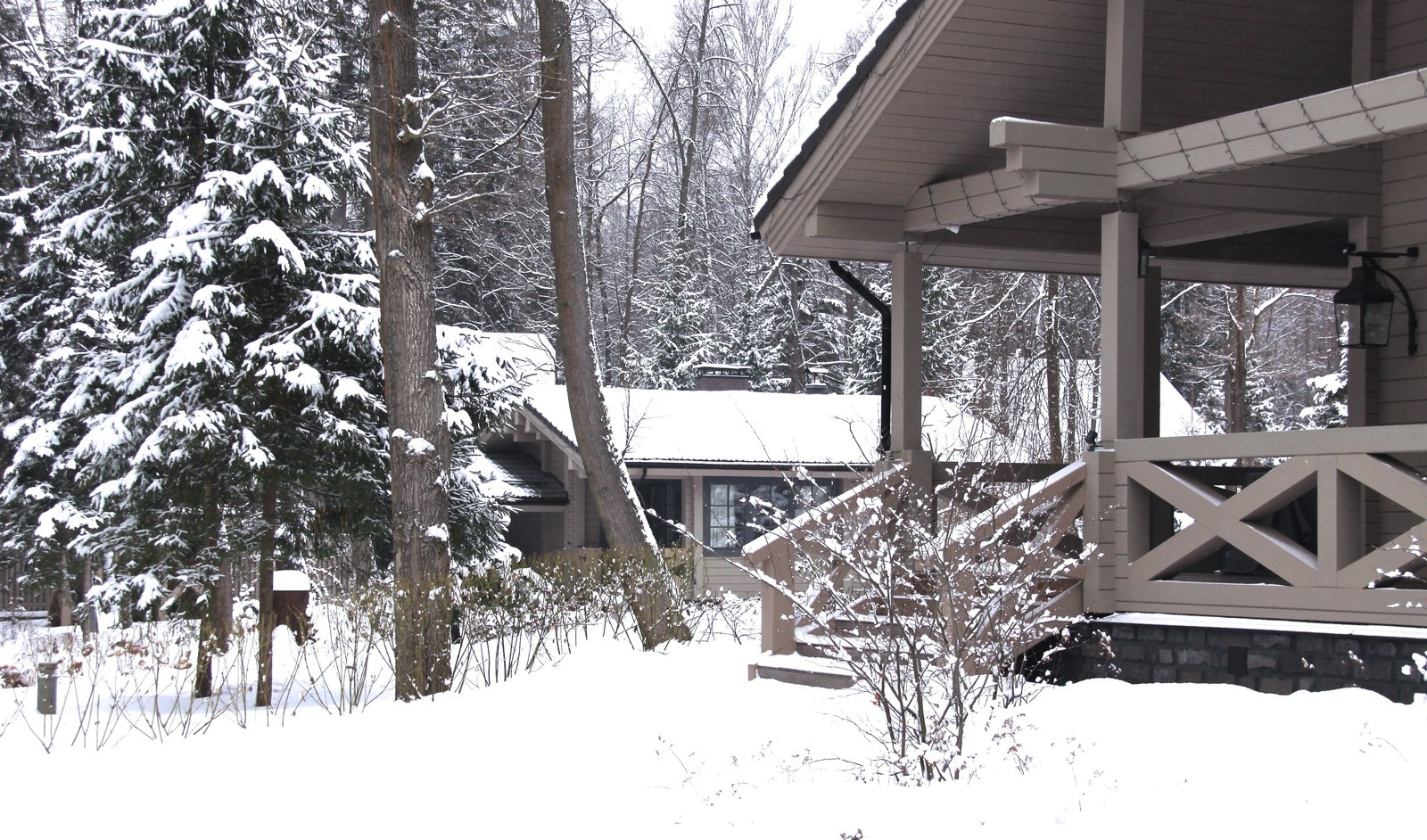 Дом из клееного бруса "Бекаль" зимняя сказка