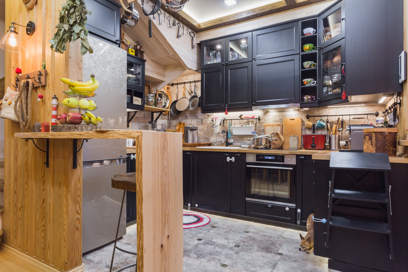 В гостях: Дом-берлога с коллекцией насекомых и детским этажом