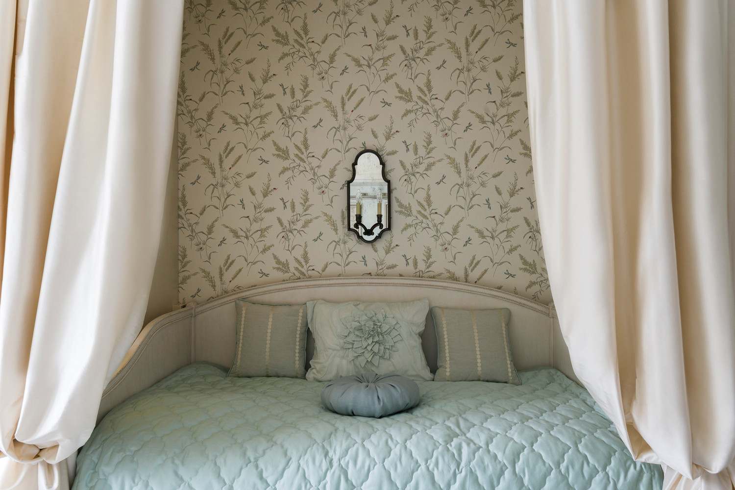 Фотосъемка квартиры в стиле американской классики для студии Decor&Design