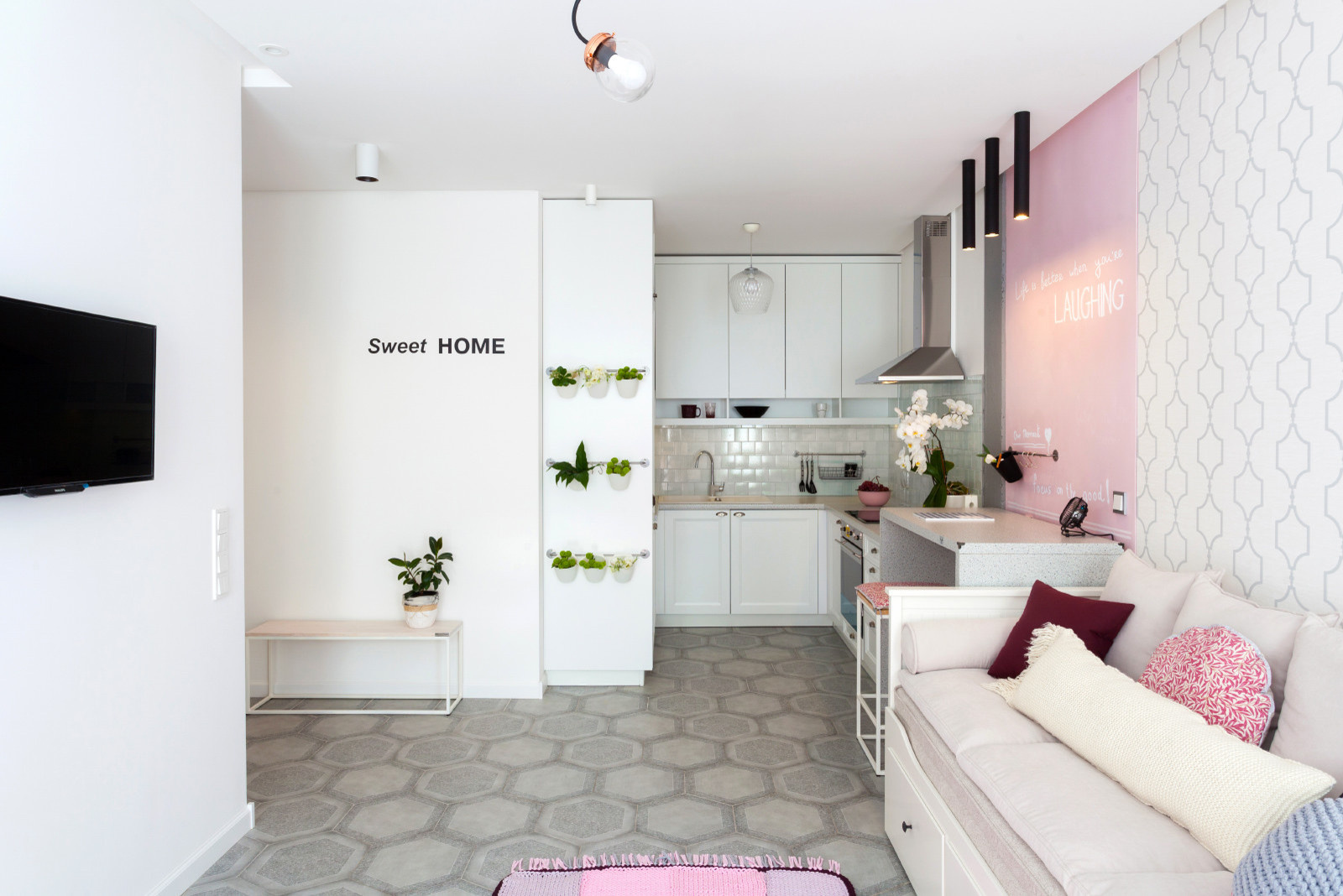 Houzz Украина: Женственность и легкость в романтичном интерьере