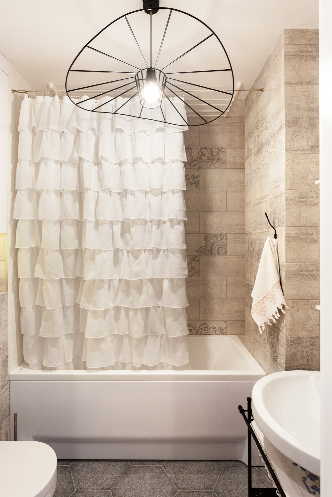 "Девичья Нора" или "Легко быть Девочкой"