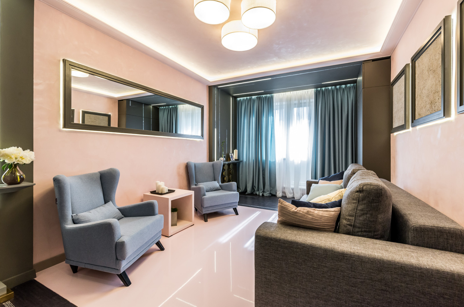 Гостиная под розовой пудрой