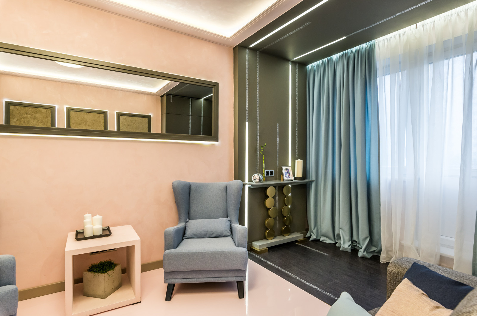 Гостиная под розовой пудрой