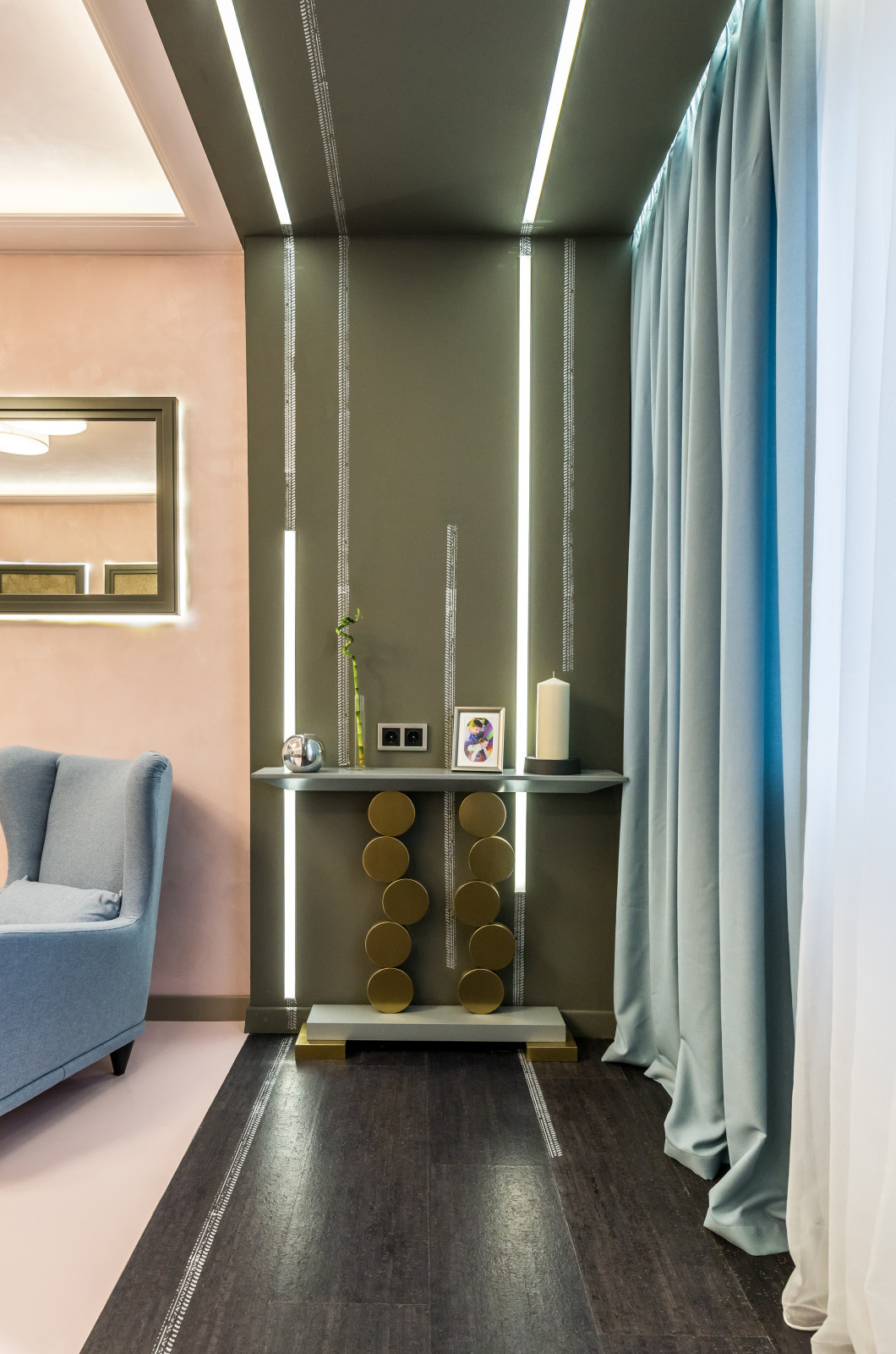 Гостиная под розовой пудрой