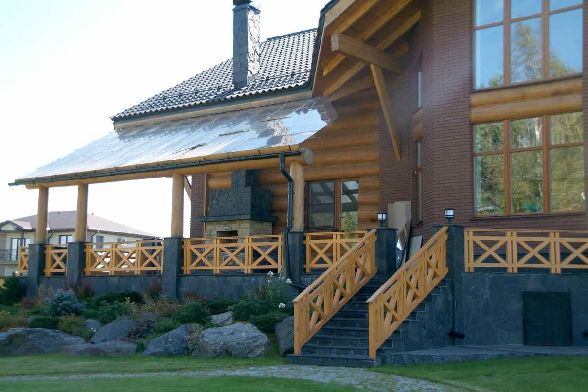 Дом в стиле Рустика. Терраса с BBQ.