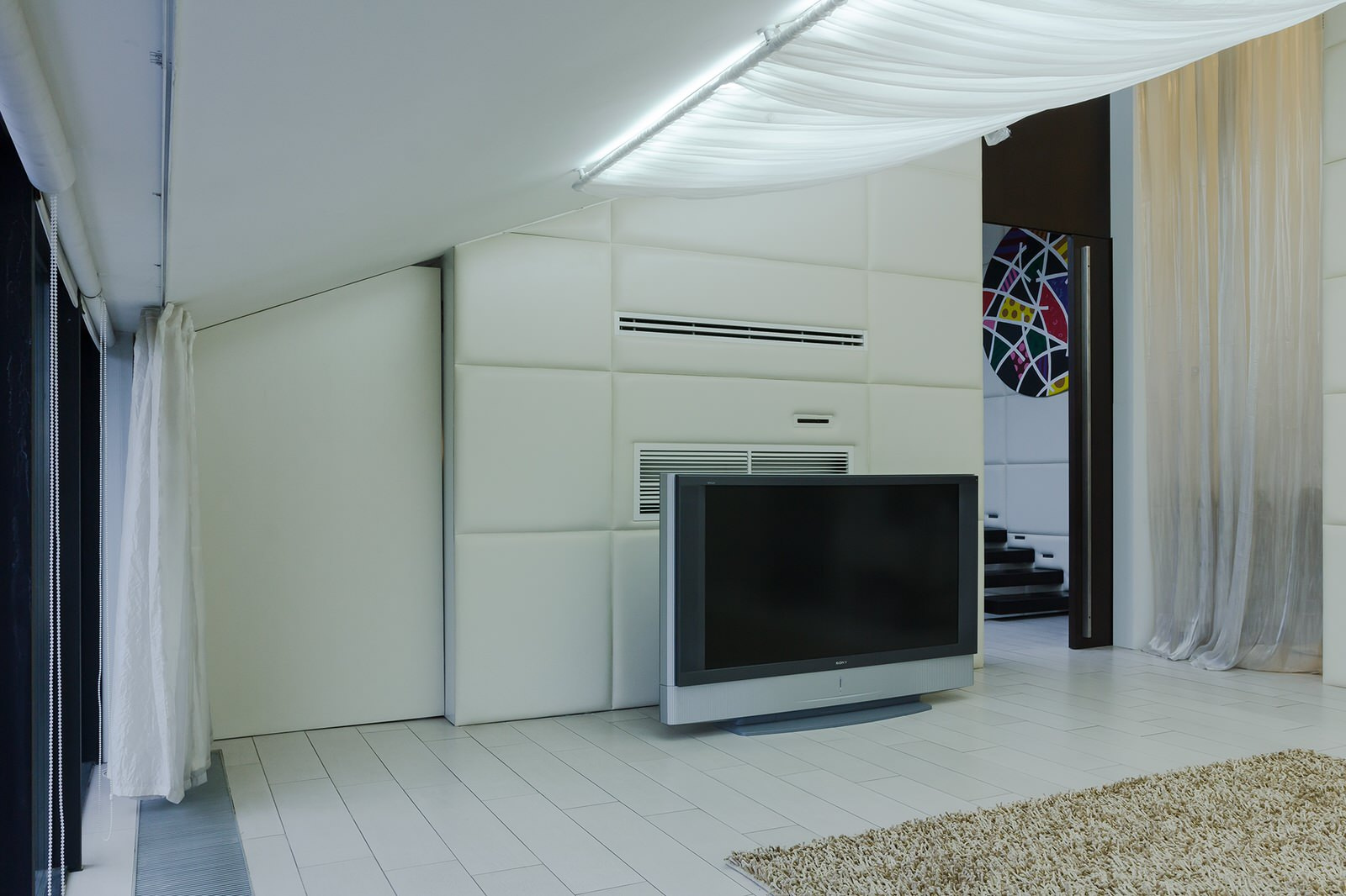 Мансарда на Адмиралтейской наб.