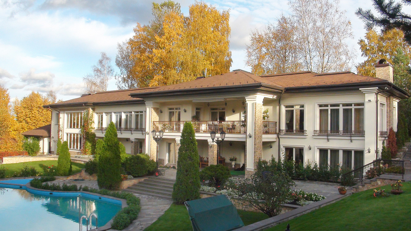 Фоновое изображение профиля Олеся Бирюкова