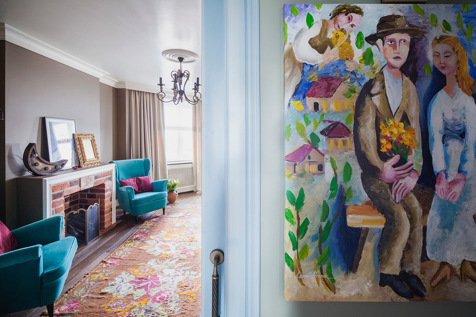 Houzz тур: Новостройка с коврами, которым больше 100 лет