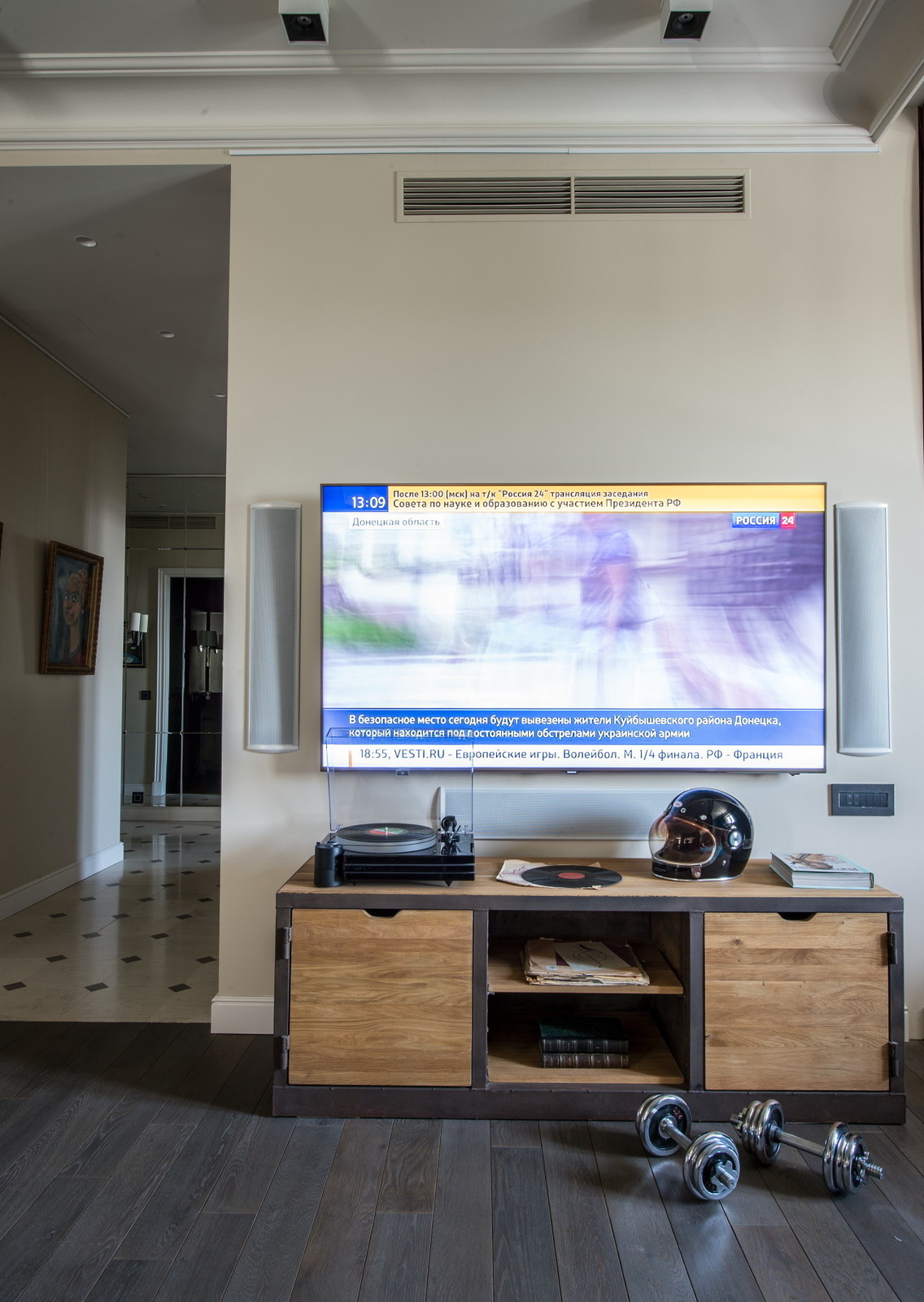 Квартира для молодого человека на Воробьевых Горах. Москва 2015 год