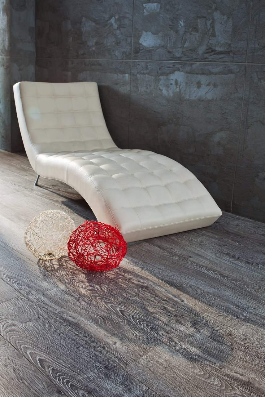 Ламинированный паркет Kaiser в интерьере.