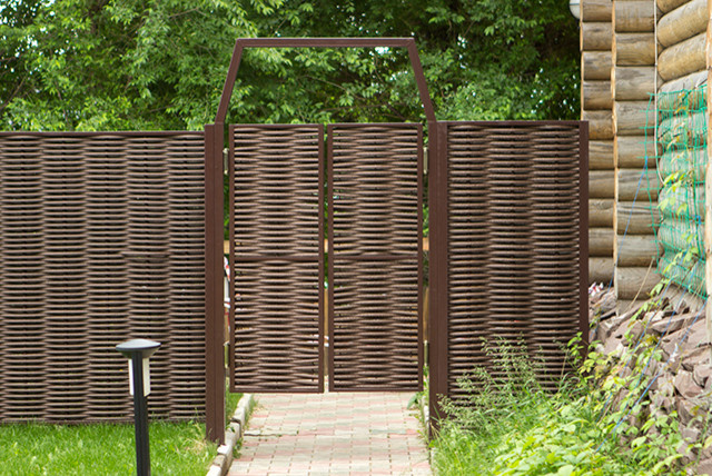 Фоновое изображение профиля Денис