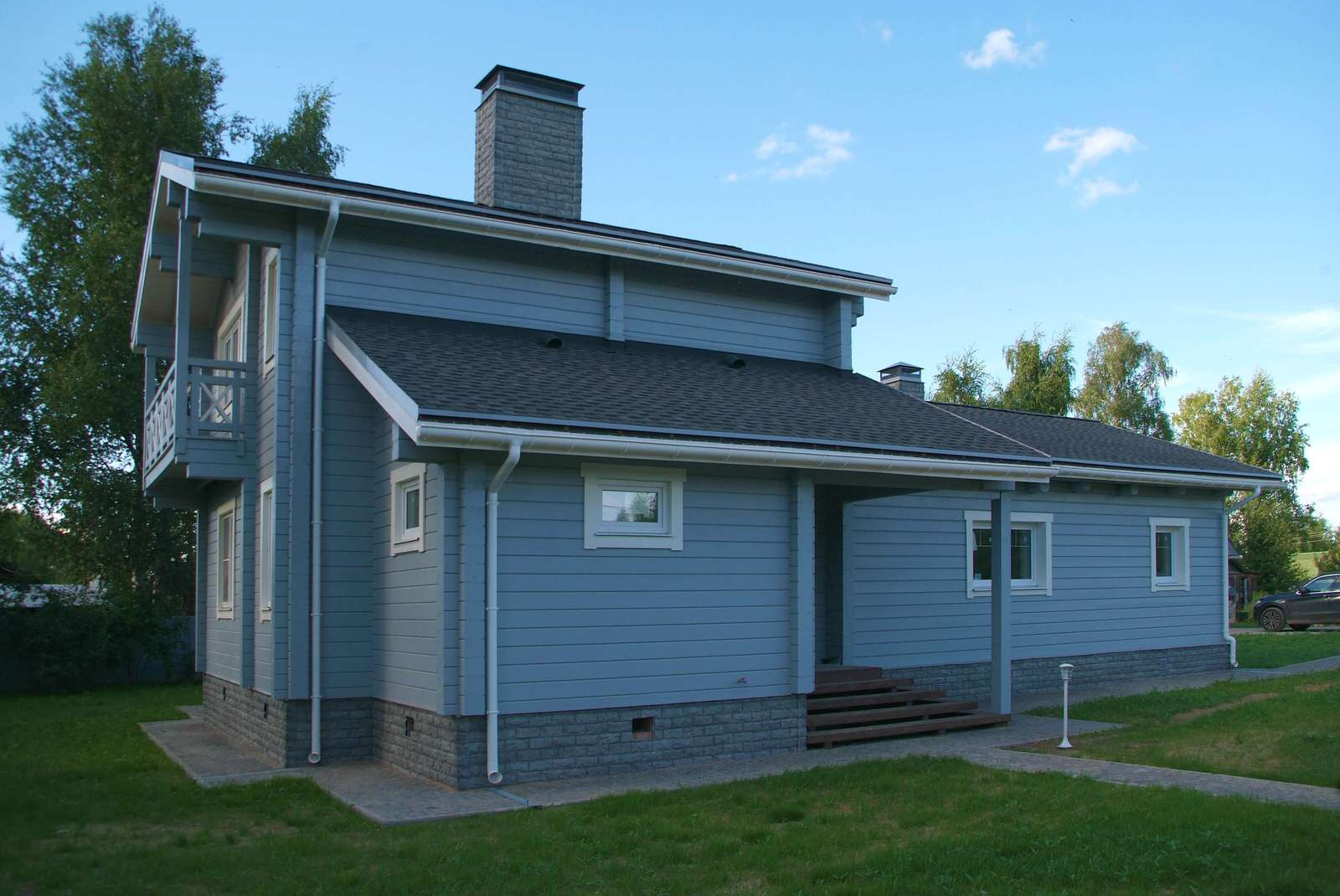 Дом из бруса в скандинавском стиле на озере Межура