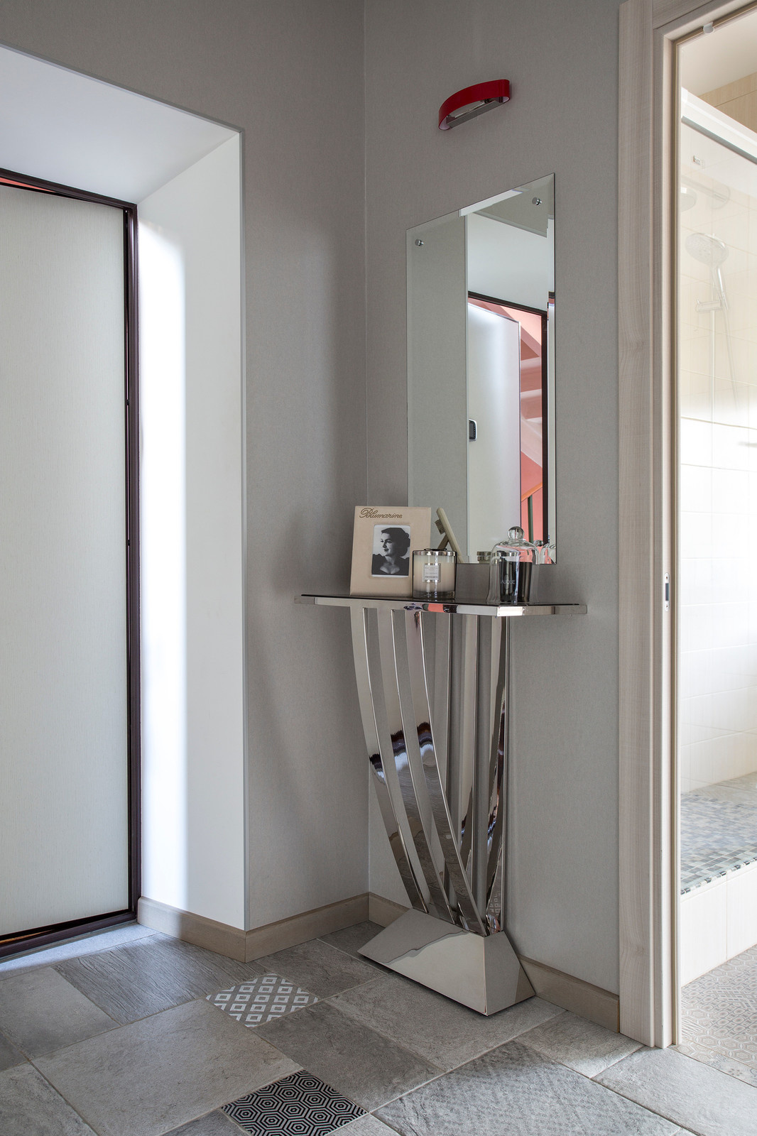 Маленькая квартира в старом районе Москвы