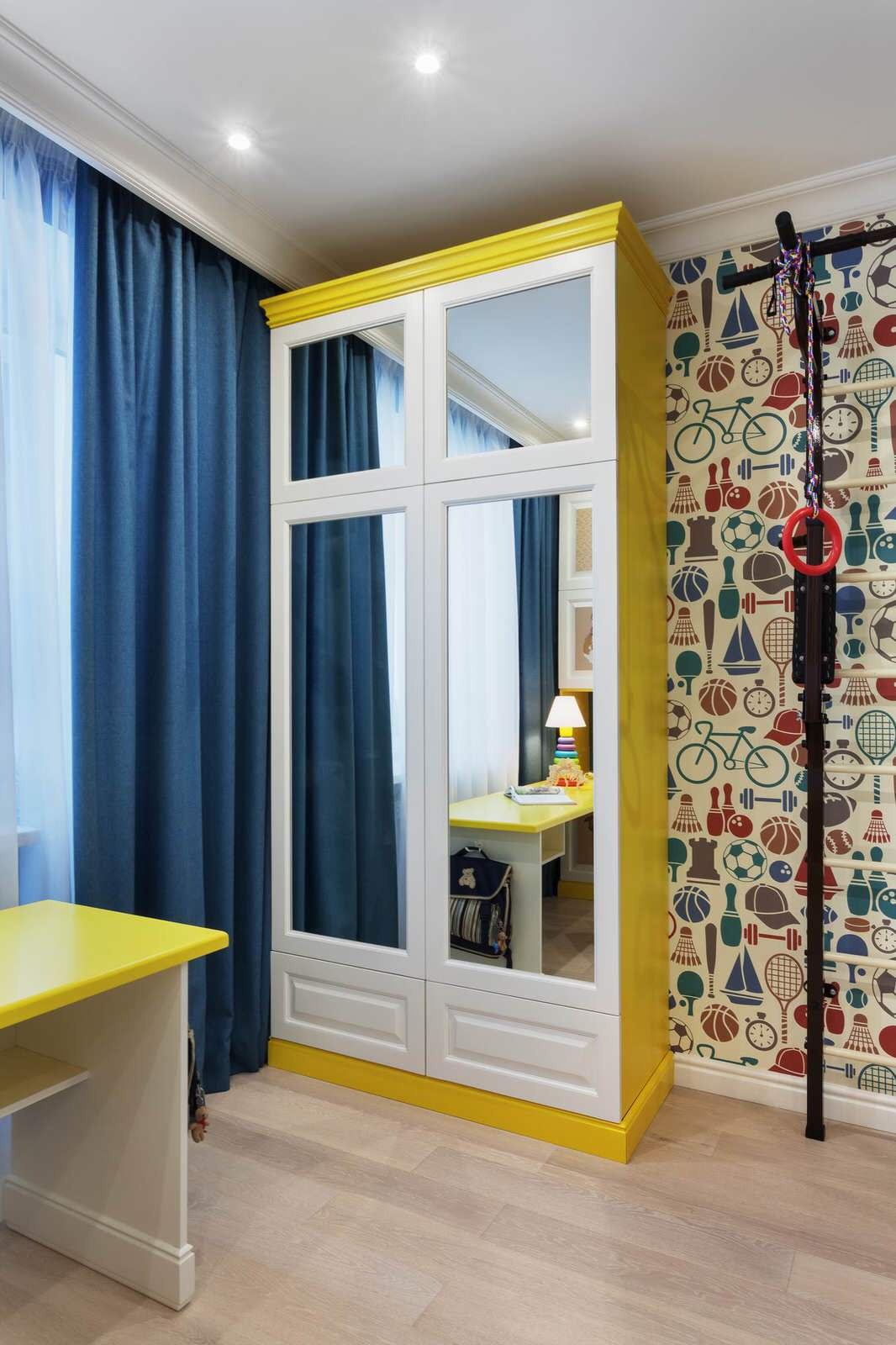 Интерьер квартиры на набережной в городе Екатеринбург