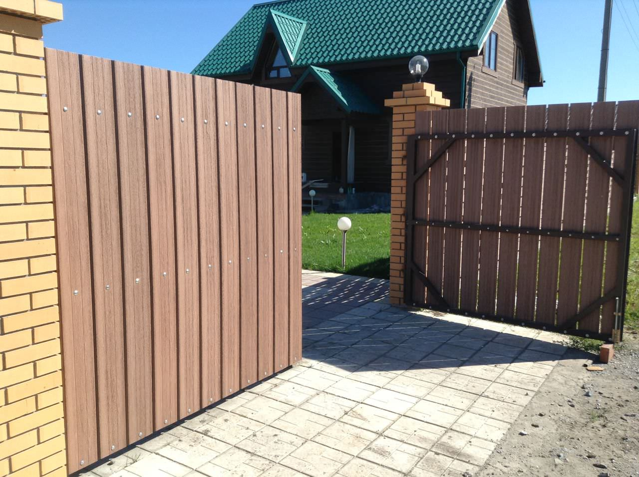 Забор на даче: Что важно знать о «полосе отчуждения»