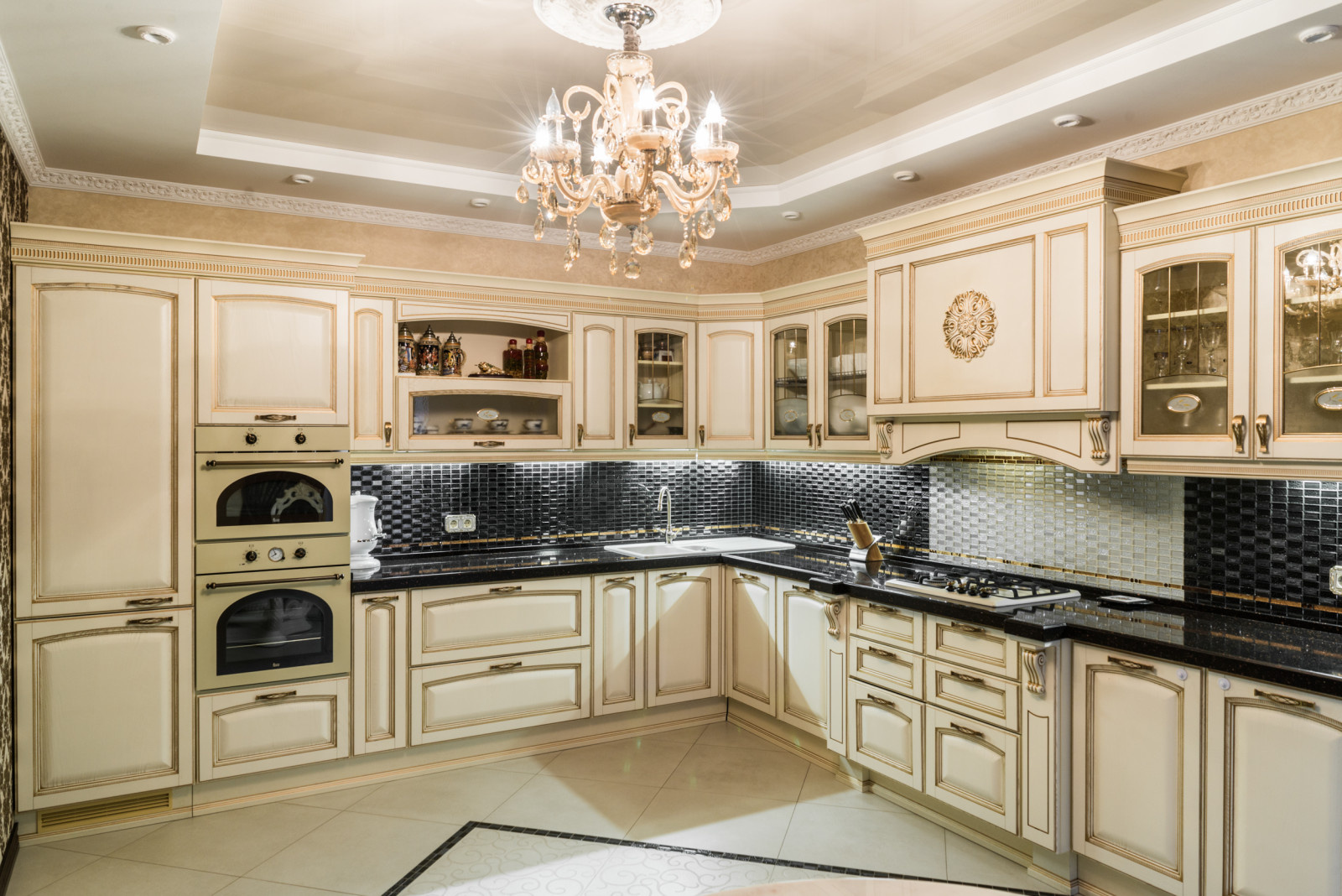 кухня классика Августа