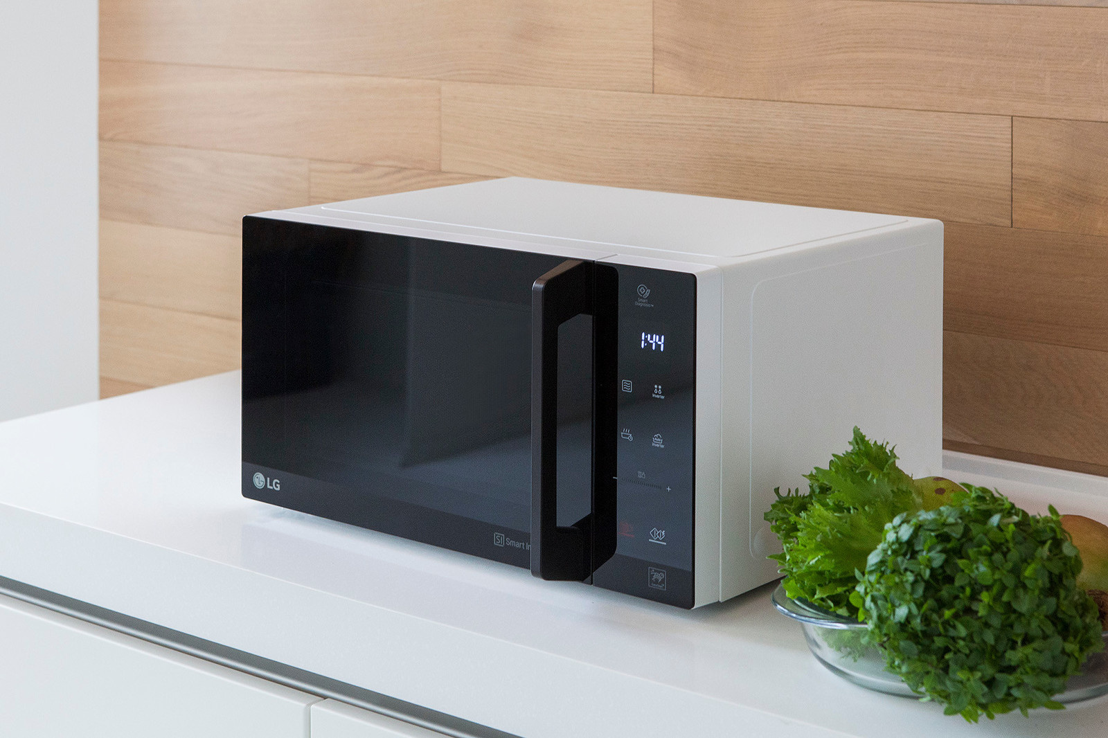 LG NeoChef MS2595FISW