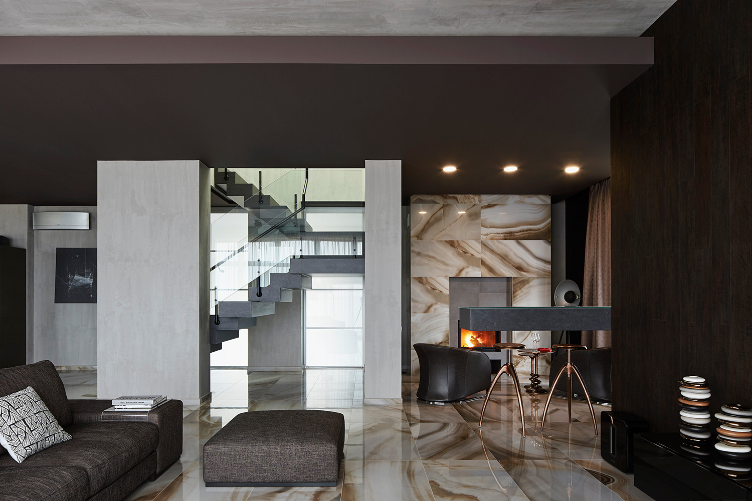GREY HOUSE