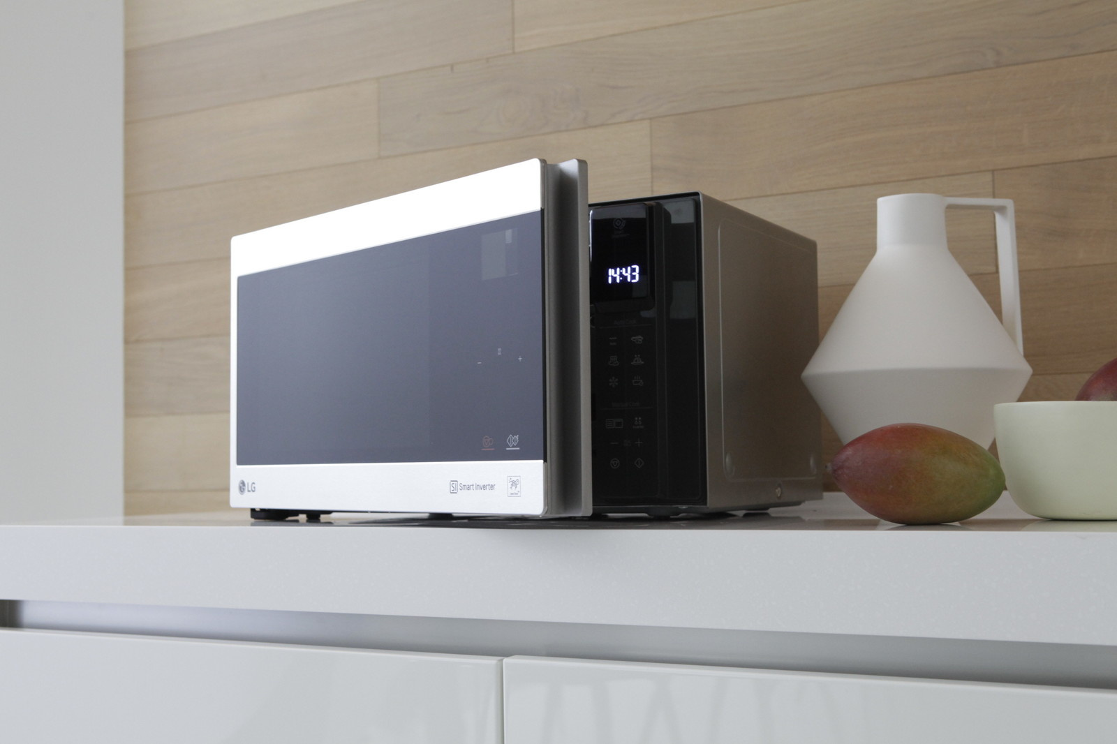 LG NeoChef в интерьере