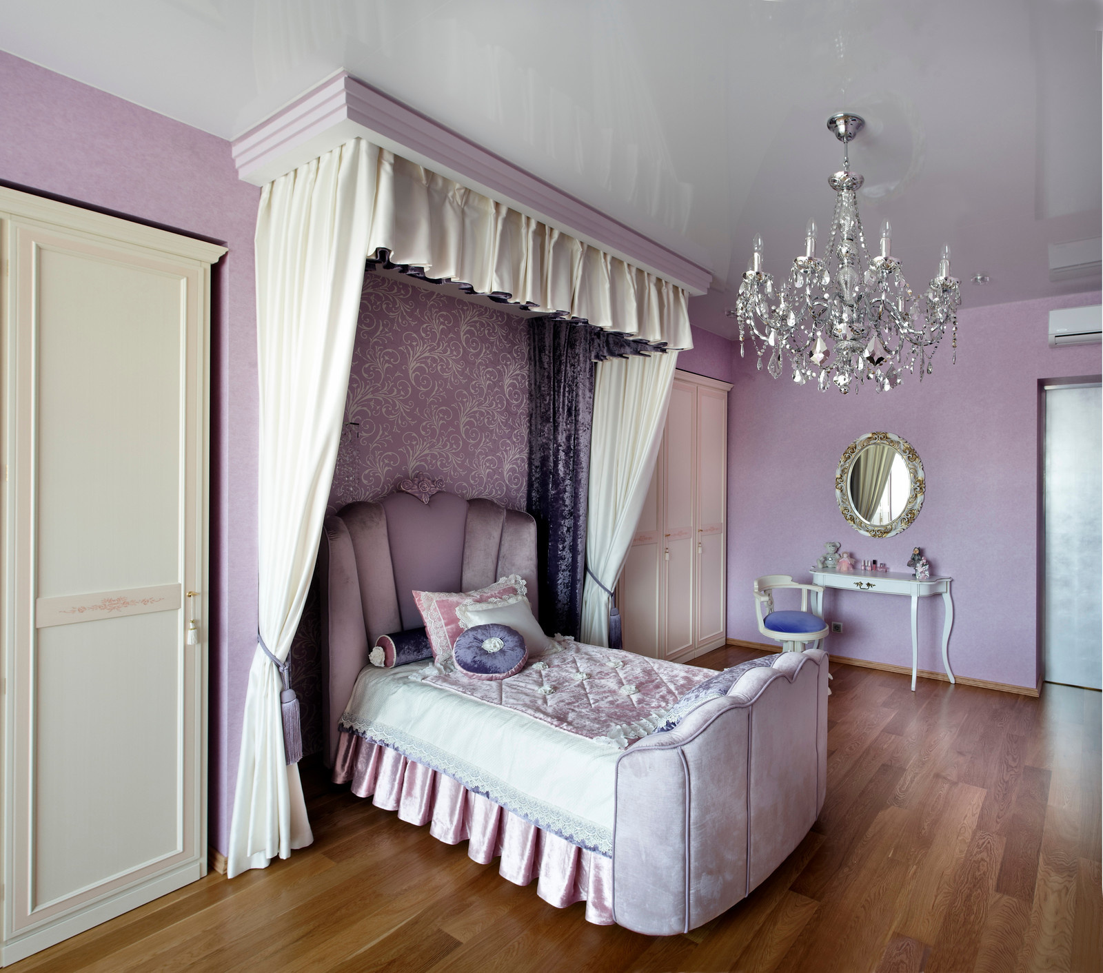 Наши декоративные работы в частных интерьерах