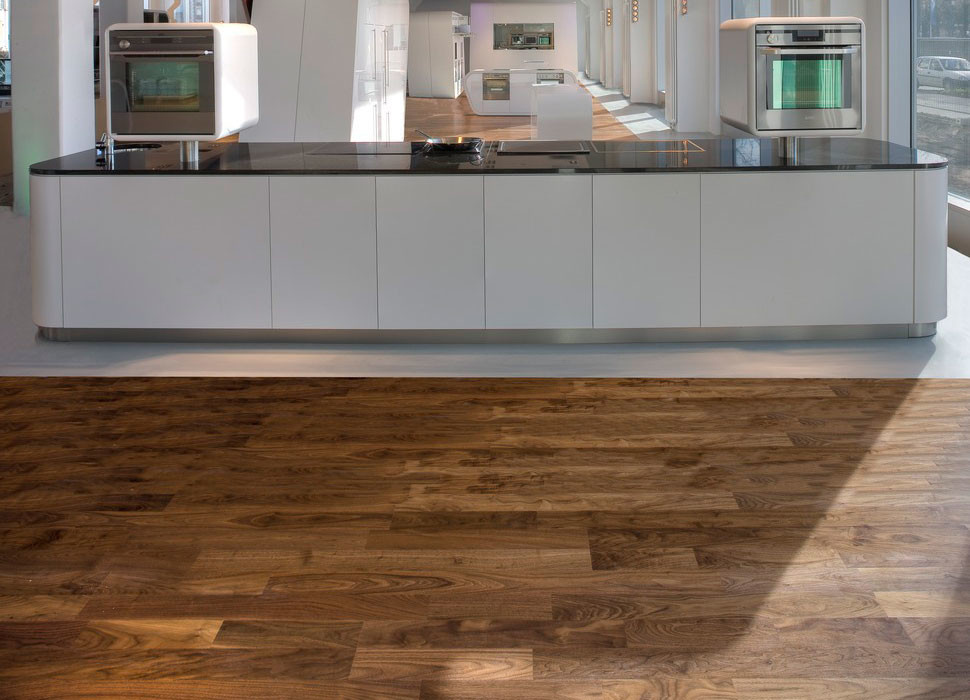 Kahrs Original American Naturals Collection Walnut Philadelphia