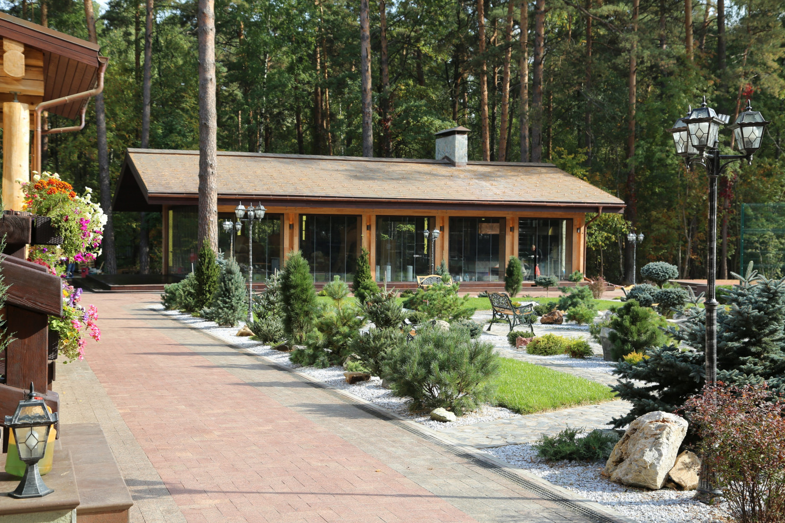 Беседка - многофункциональный павильон