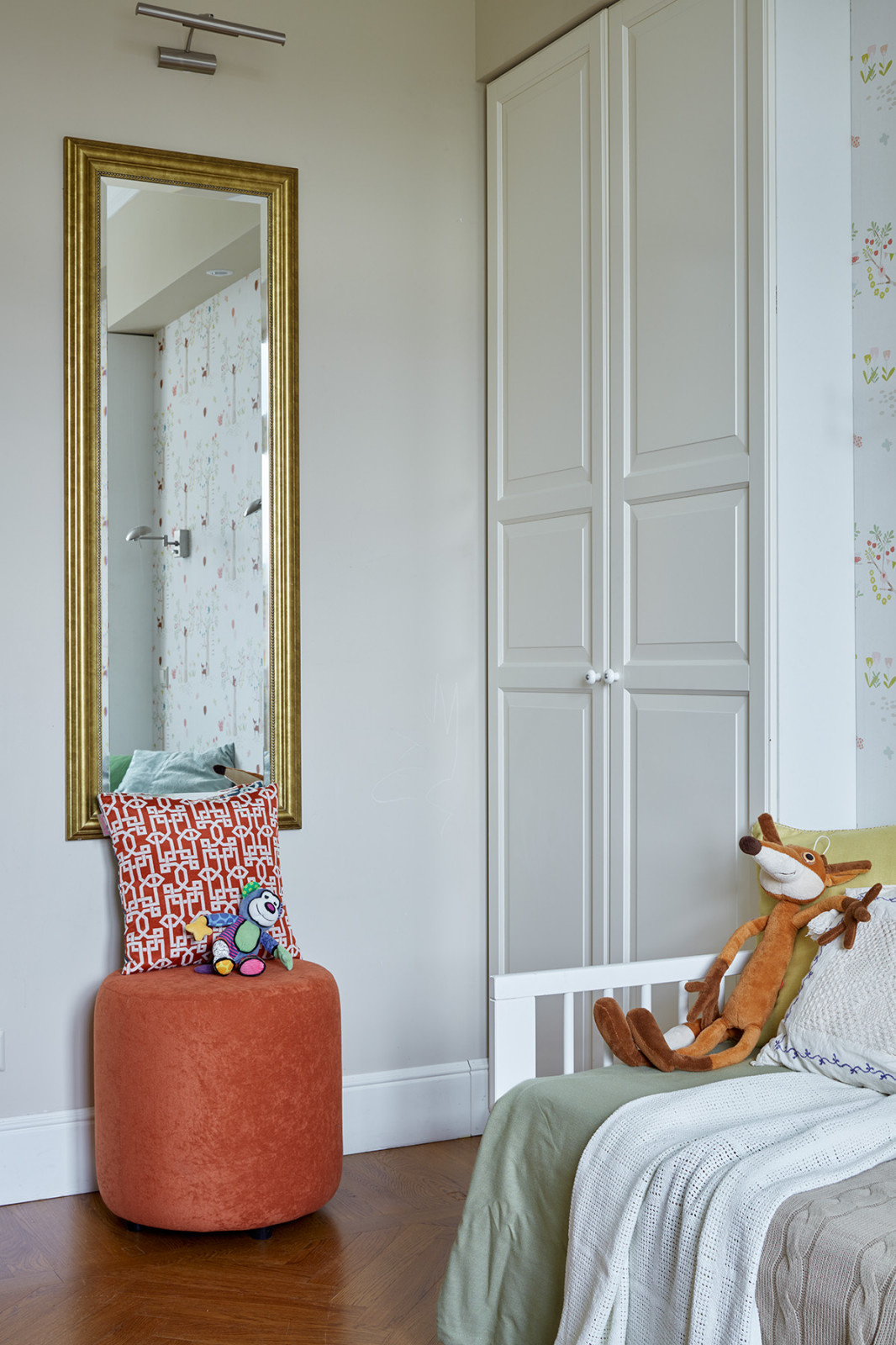 КВАРТИРА НА УЛ.СТРОИТЕЛЕЙ, МОСКВА