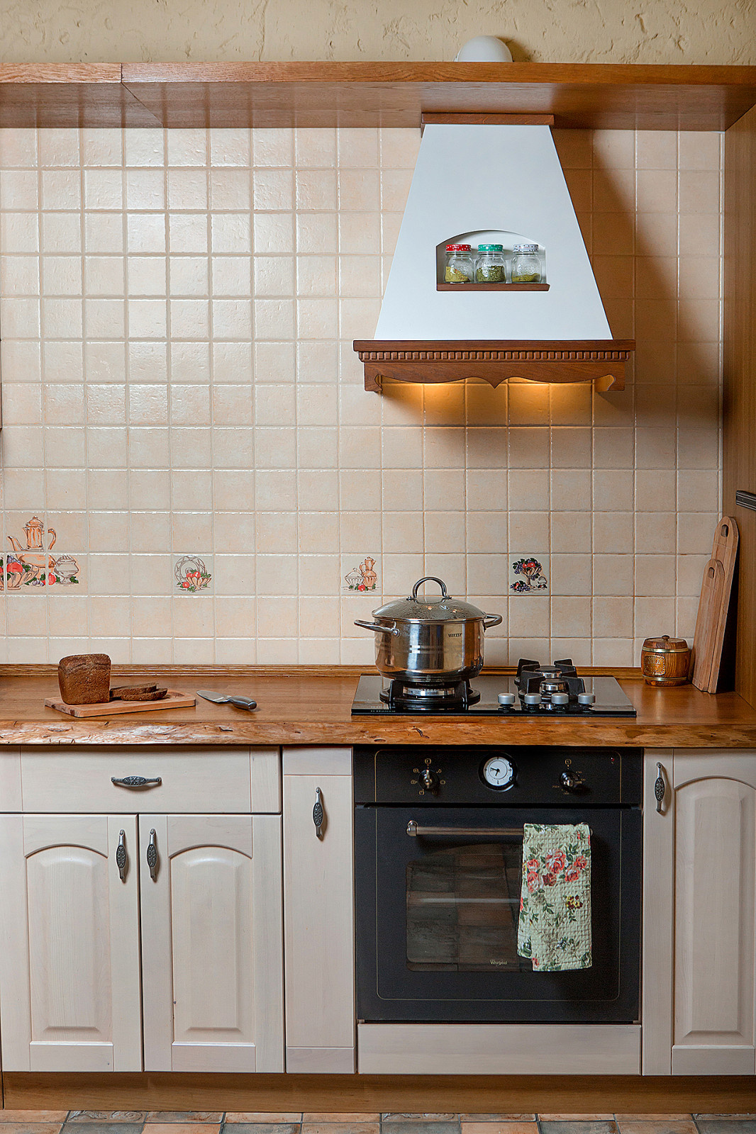 Кухня в загородном доме