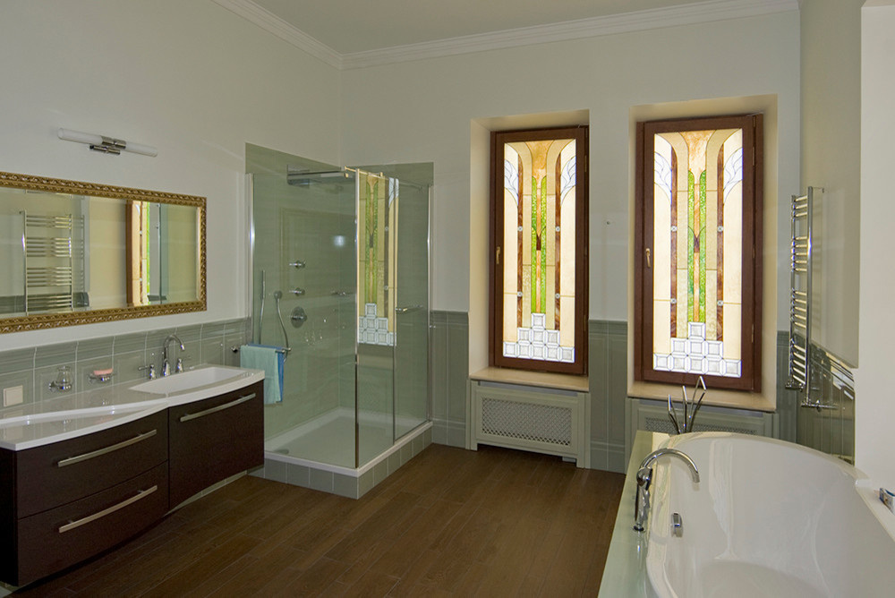 Интерьер хозяйской ванной.Резиденция Монолит