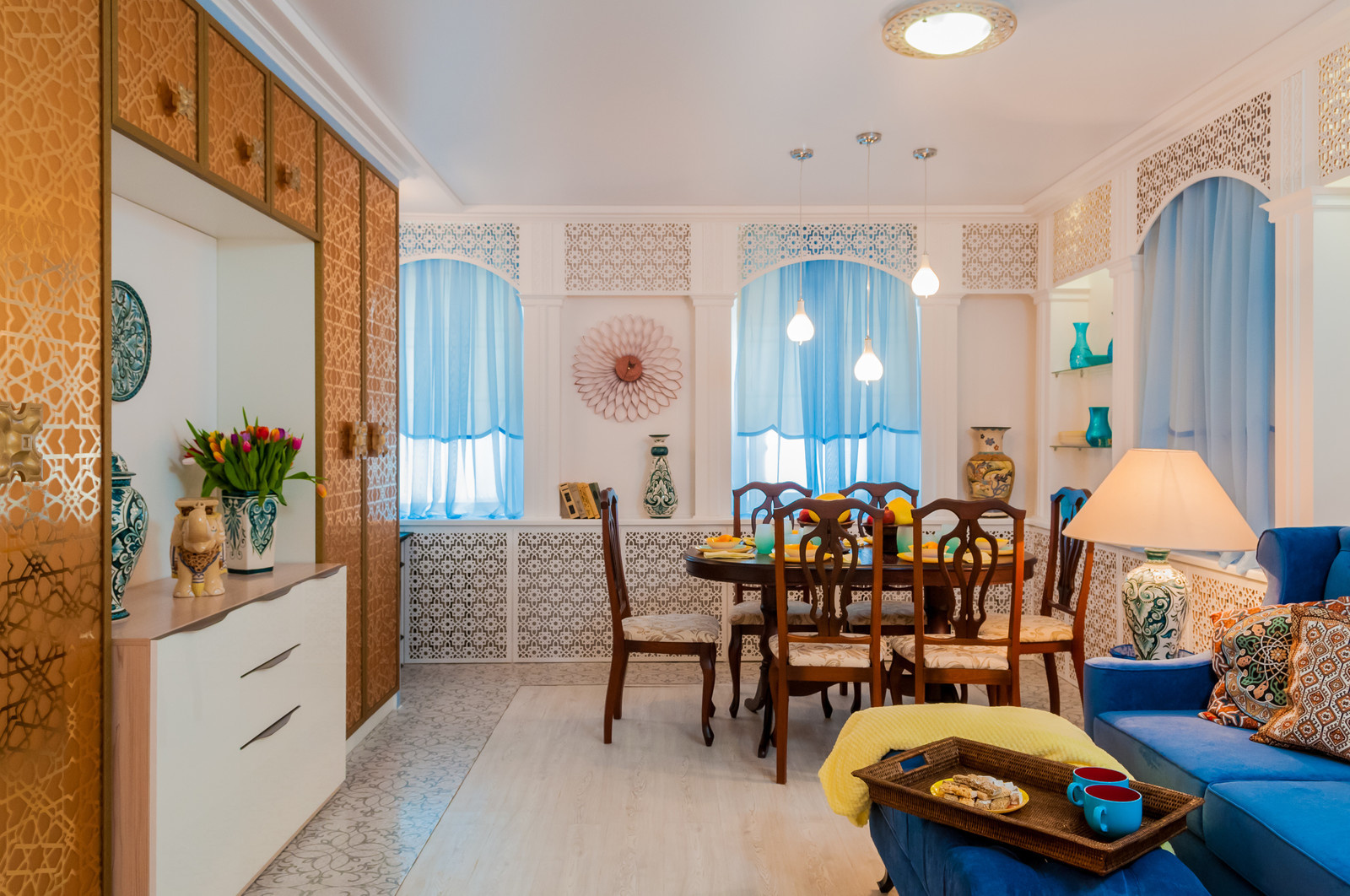 Гостиная - столовая в восточном стиле. Телепроект Фазенда.