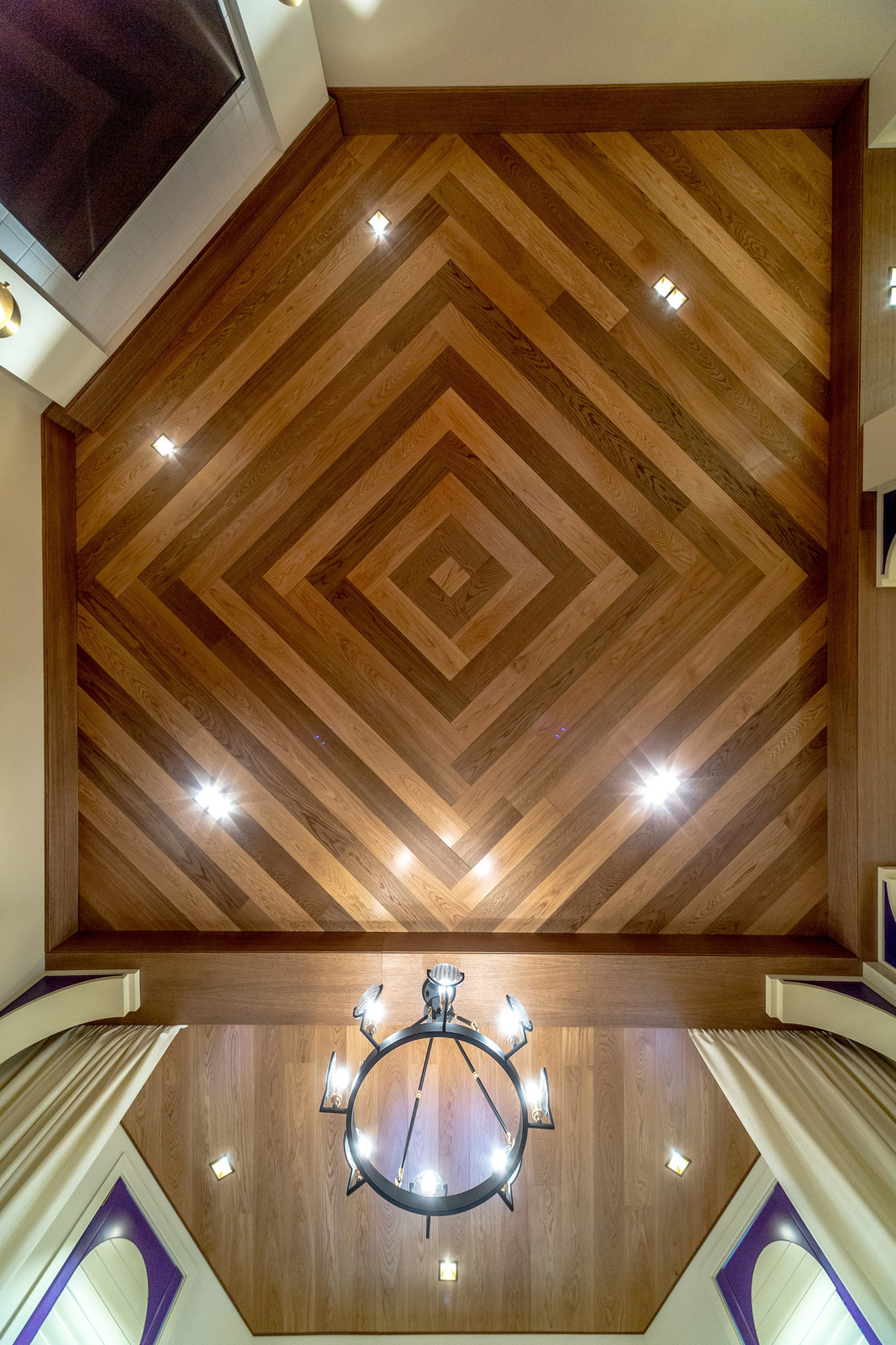 Проект "Гостиная с фиолетовым кантом" для программы Дачный Ответ на НТВ