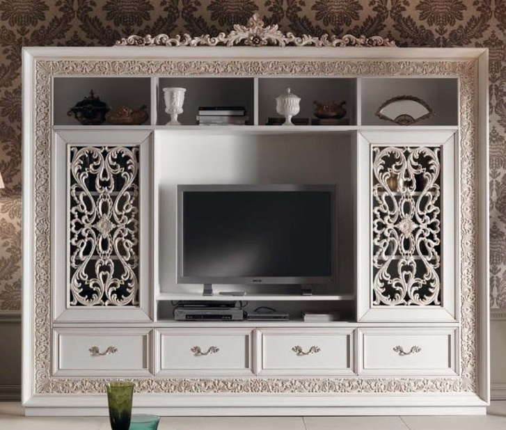 Константин Царев