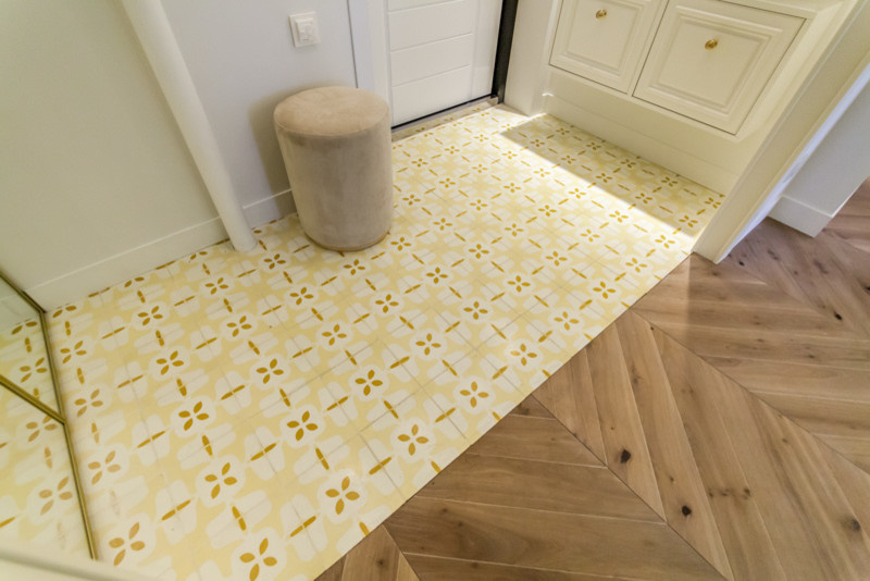 Немного солнца в топленом молоке ("Квартирный вопрос" от 06.05.2017)