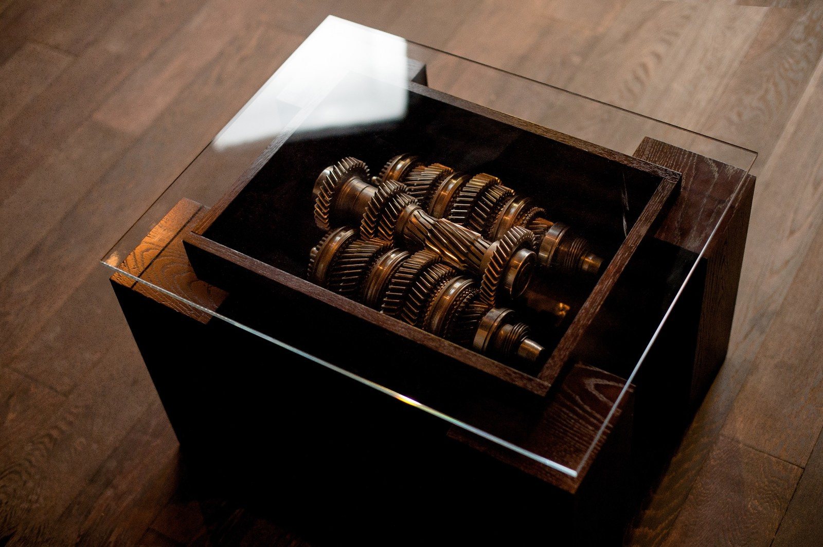 Жкрнальные столы