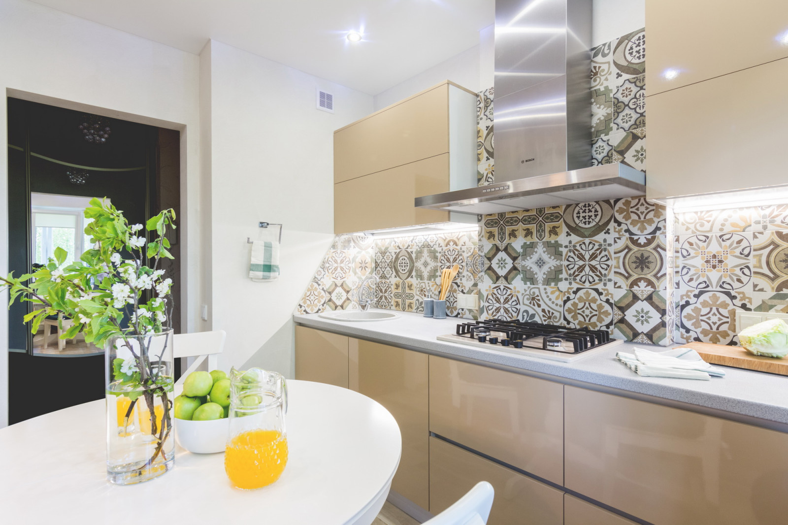 Дизайн интерьера кухни "Дыхание весны"