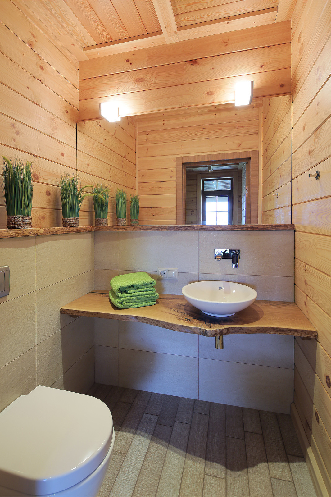 Современный дом из бруса в эко стиле