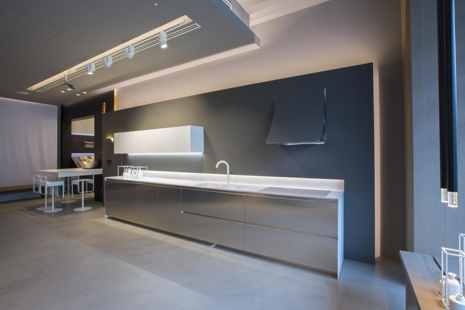 Кухня из нержавеющей стали. Модель AK_04