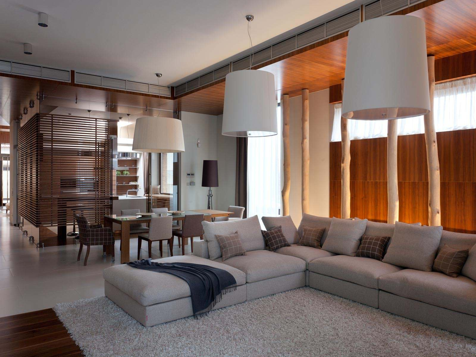 VILLA LARUS