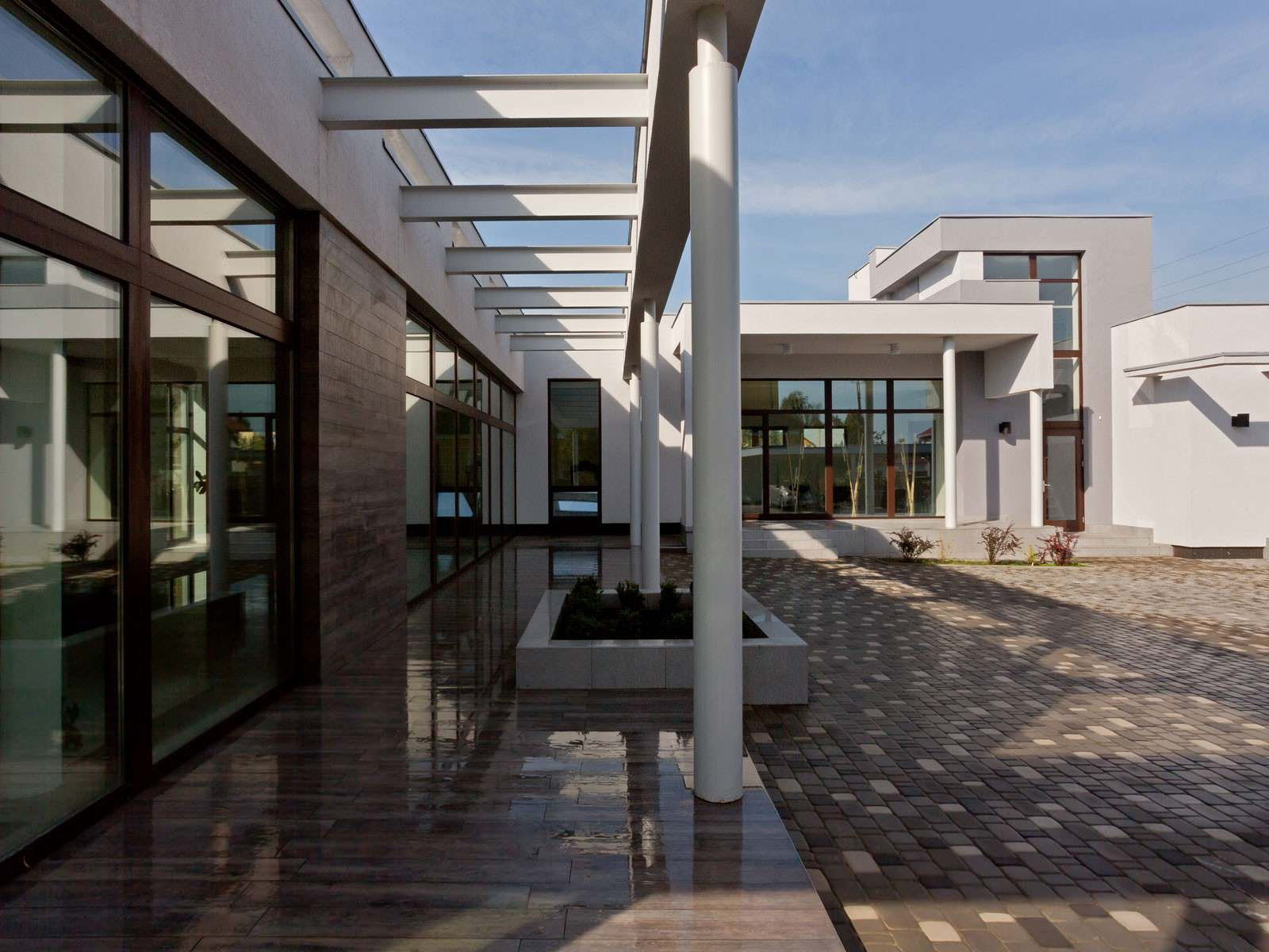 VILLA SWIFT
