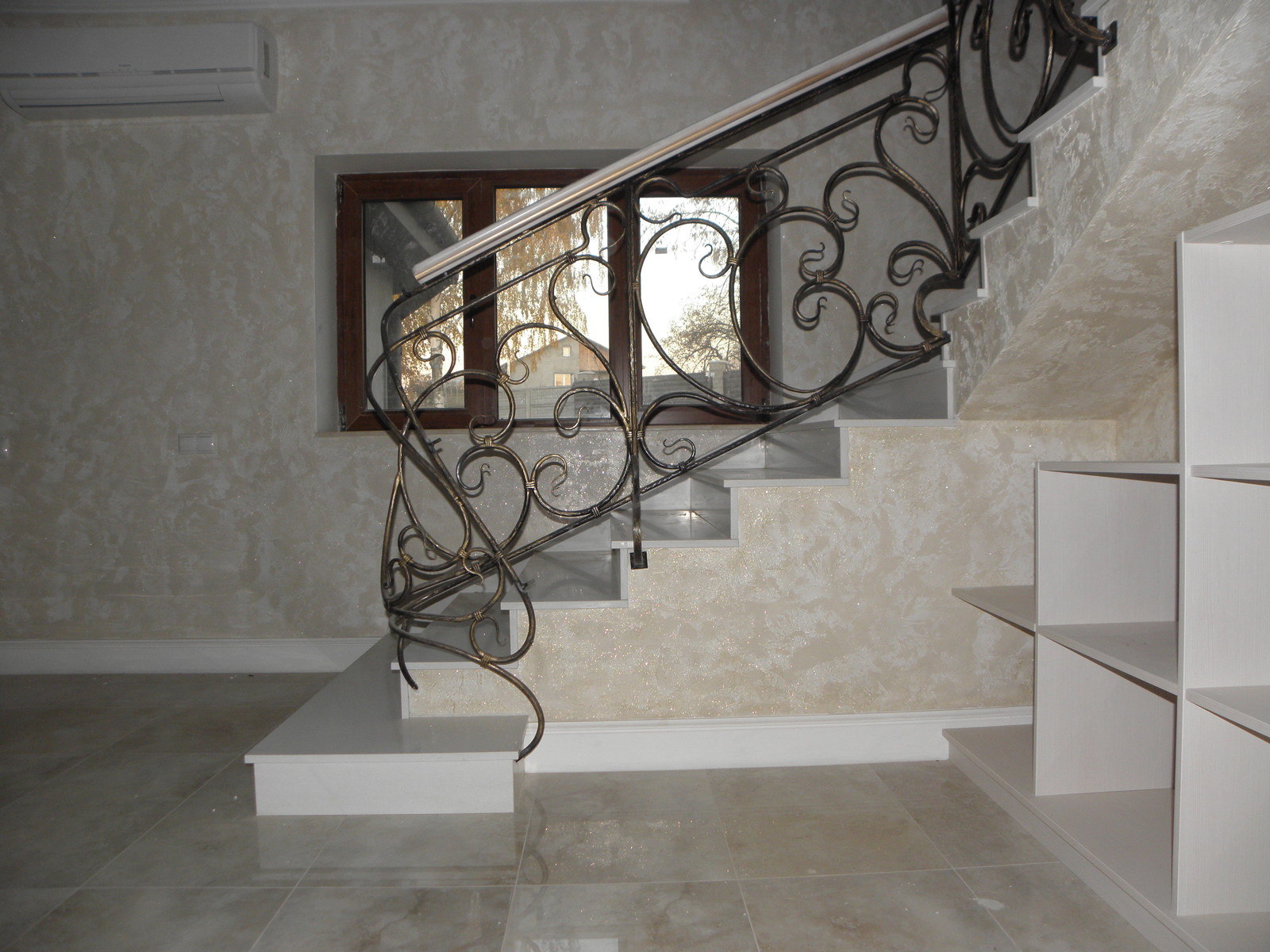 Лестница из композита кварца Tecnistone Brilliant White