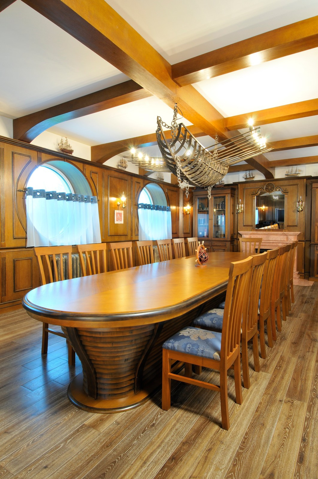 Яхт клуб "Командор"