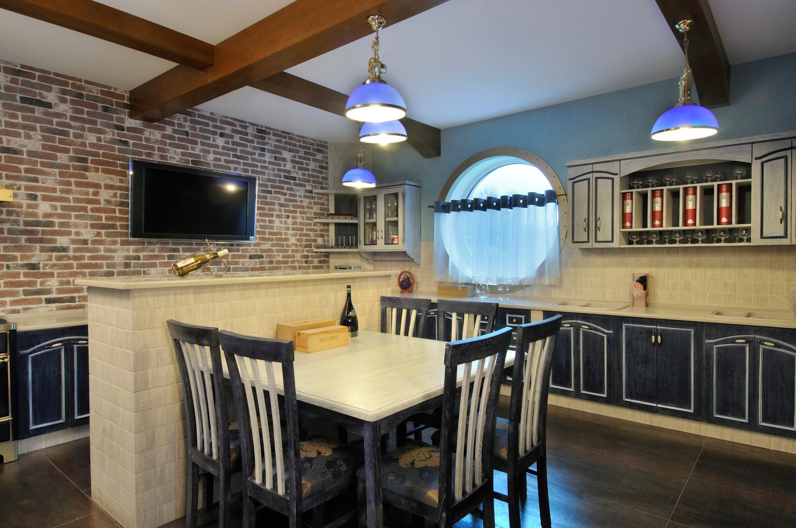 Яхт клуб "Командор"