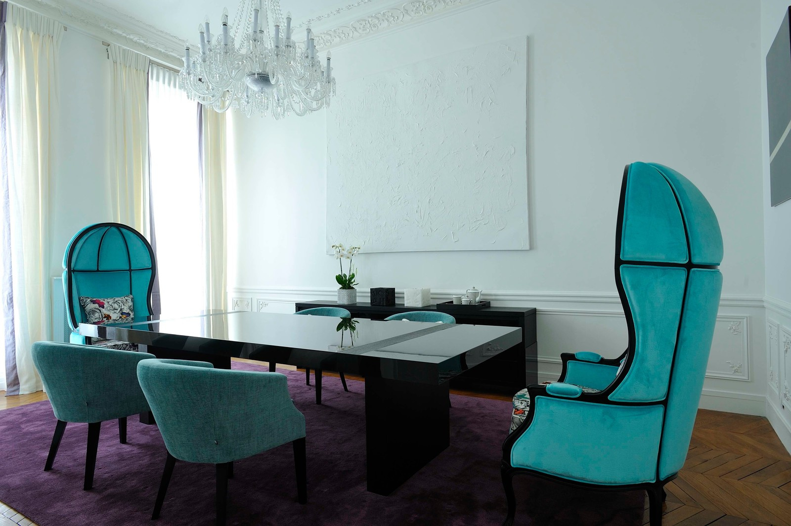Art Chic Apartment in Paris