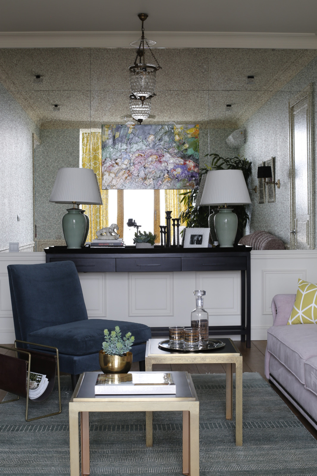 Романтичная "Сталинка" с окнами в Нескучный сад.