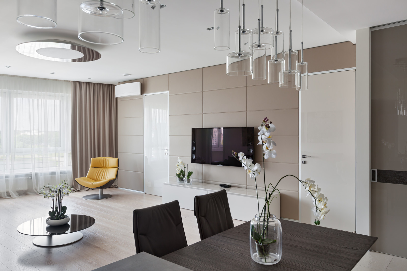 Houzz Белоруссия: Квартира в оттенках шоколада в центре Минска