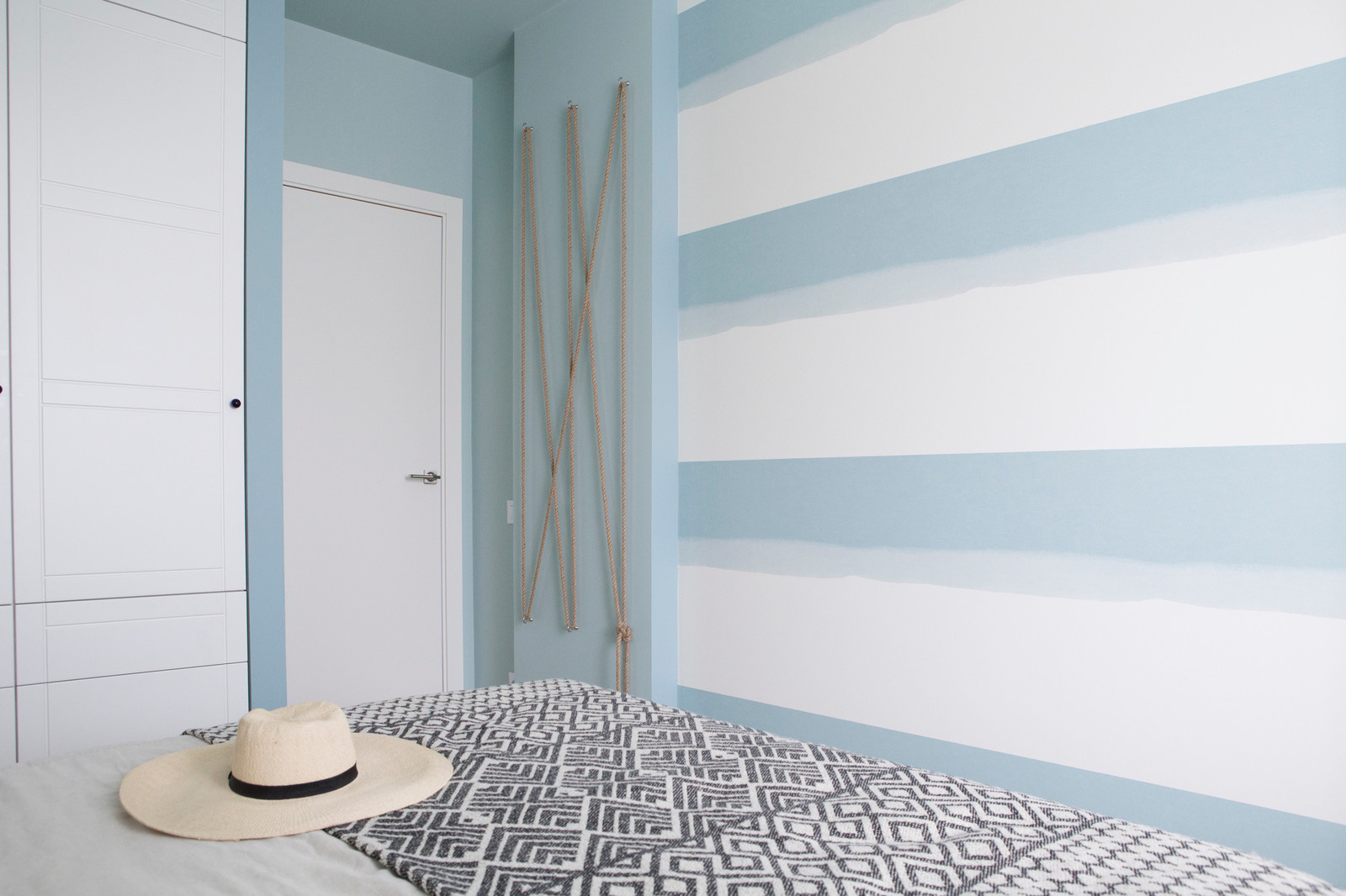 Квартира с морской спальней